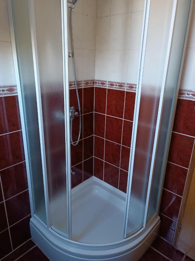 Apartments Ivicek Πόρετς Εξωτερικό φωτογραφία